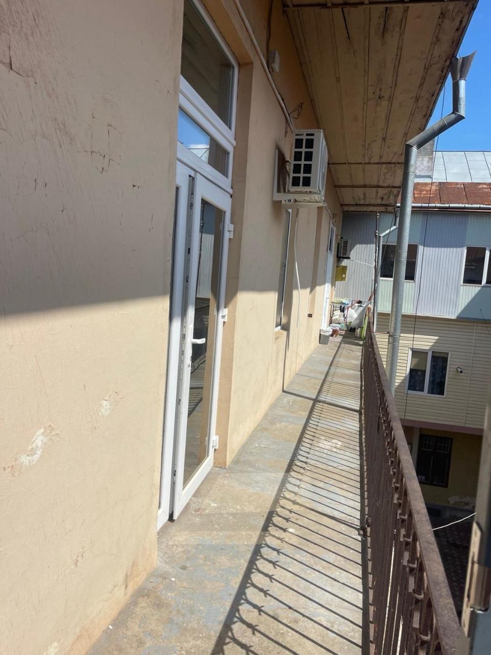 Newtone Apartment Chernivtsi Exterior foto