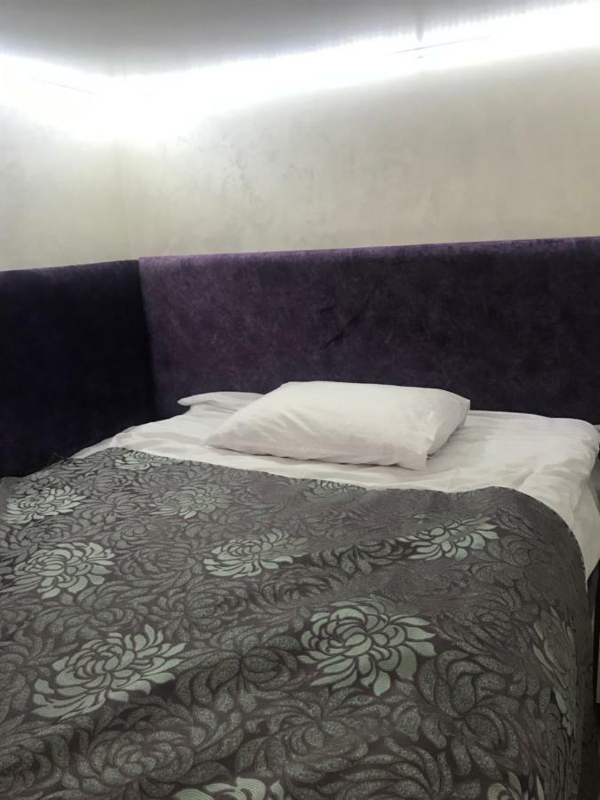 Newtone Apartment Chernivtsi Exterior foto